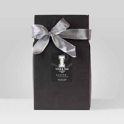 Vandal Wine Giftpack: Red/Red
