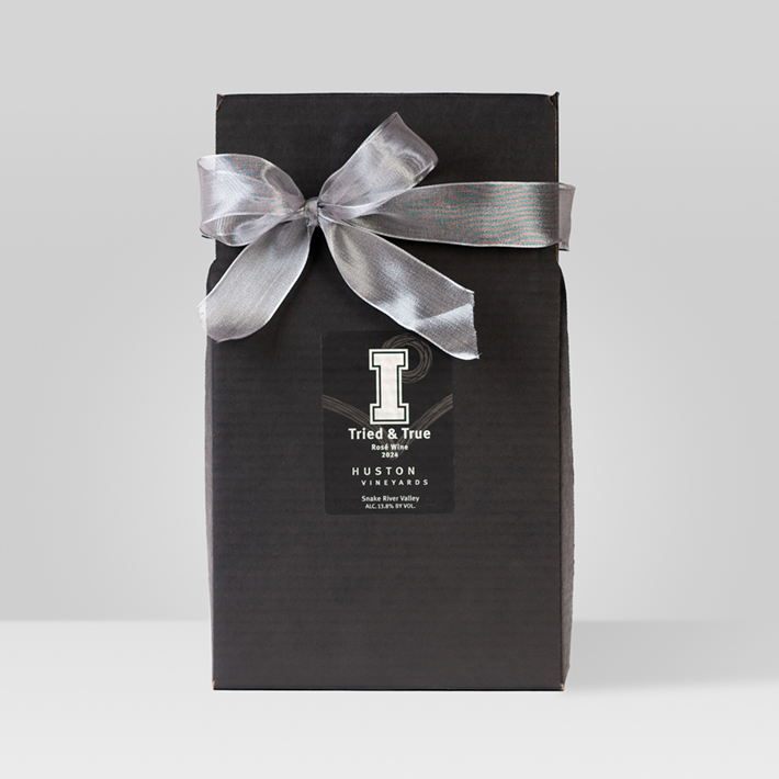 Vandal Wine Giftpack: White/White